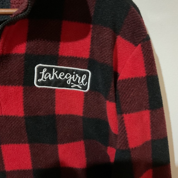 Cozy Lake Girl Buffalo plaid fleece - Picture 3 of 3